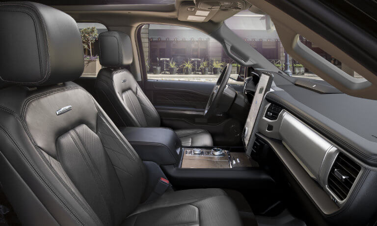 2022 Ford Expedition interior front