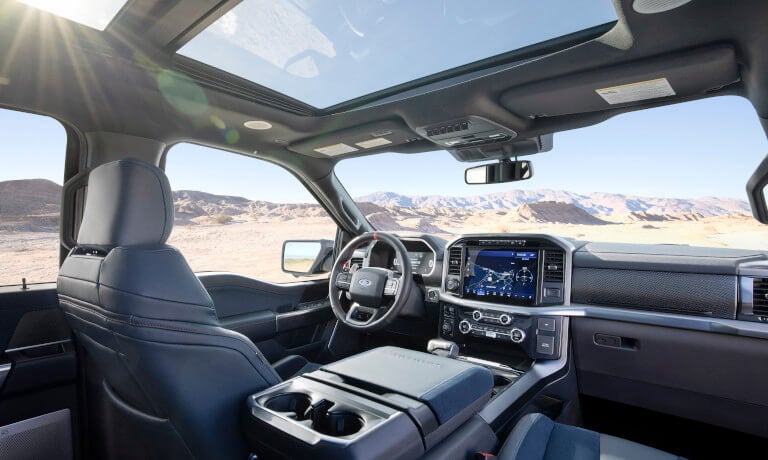 2022 Ford F-150 interior front
